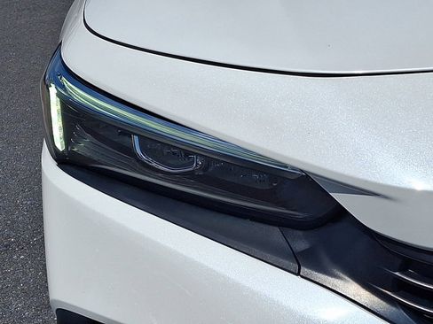 Used 2023 Honda Civic EX image 9