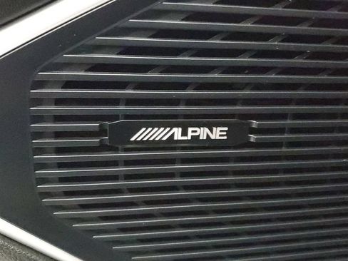 Used 2024 Jeep Wagoneer Series II w/ Flexible Seating Group RWD image 24