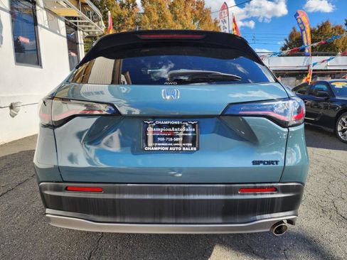 Used 2024 Honda HR-V Sport image 5