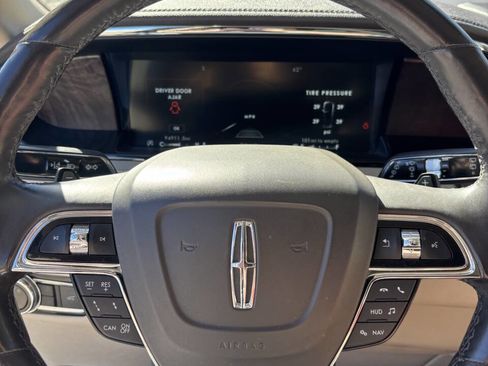 Used 2020 Lincoln Navigator Reserve w/ Equipment Group 201A Reserve image 8