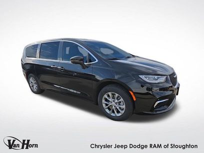 New 2026 Chrysler Pacifica Limited w/ Trailer Tow Group