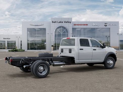 New 2026 RAM 5500 Tradesman w/ Chrome Appearance Group AWD/4WD image 4