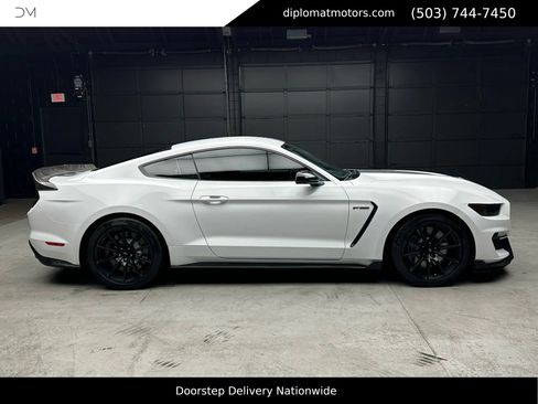 Used 2017 Ford Mustang Shelby GT350 image 7