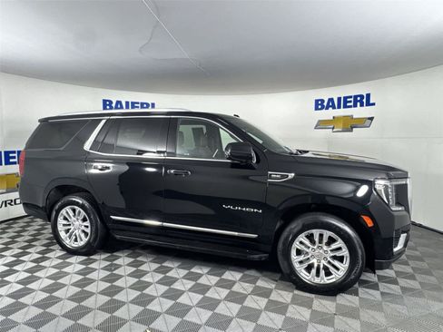 Used 2021 GMC Yukon SLT w/ SLT Premium Package AWD/4WD image 6