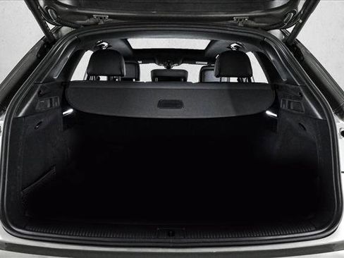 Certified 2025 Audi Q5 2.0T Premium Plus w/ Premium Plus Package image 6