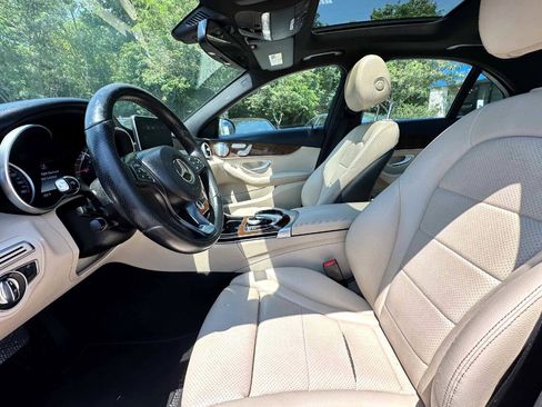Used 2018 Mercedes-Benz C 300 4MATIC Sedan w/ Parking Assist Package image 15