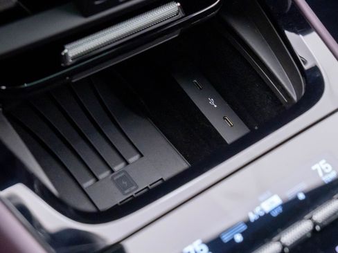 Certified 2024 Porsche Cayenne image 26