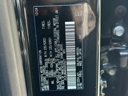 Used 2025 Lexus RX 450h AWD w/ Convenience Package image 35