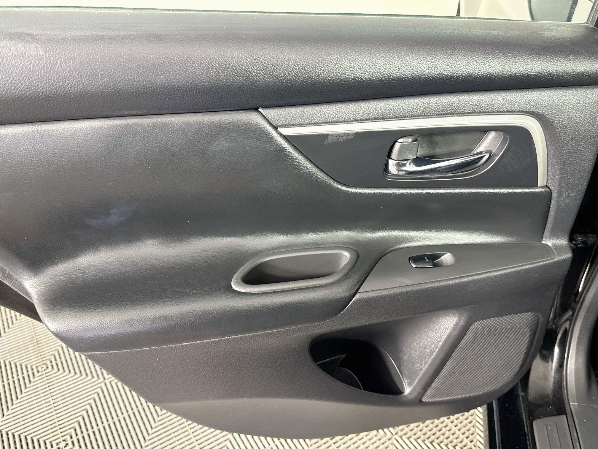 Used 2017 Nissan Altima 2.5 SL FWD image 23