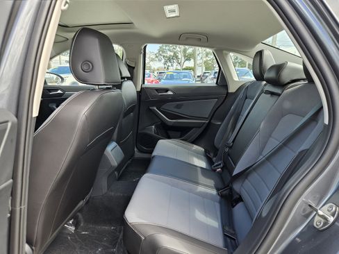 New 2025 Volkswagen Jetta SE image 17