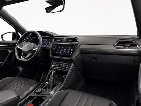 Used 2023 Volkswagen Tiguan SE R-Line AWD/4WD image 21