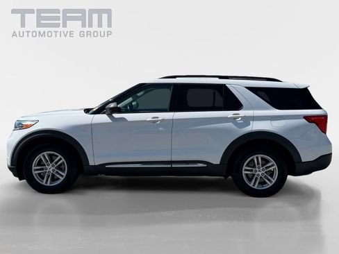 Used 2021 Ford Explorer XLT RWD image 4