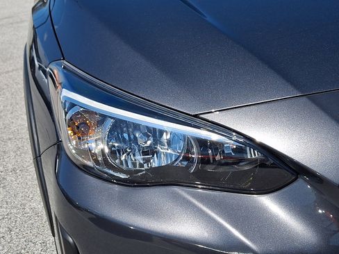 Used 2023 Subaru Crosstrek 2.0i AWD/4WD image 10