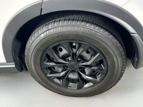 Certified 2025 Honda CR-V LX image 30