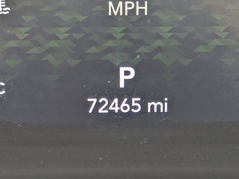 Used 2023 Jeep Wrangler Sport S image 5