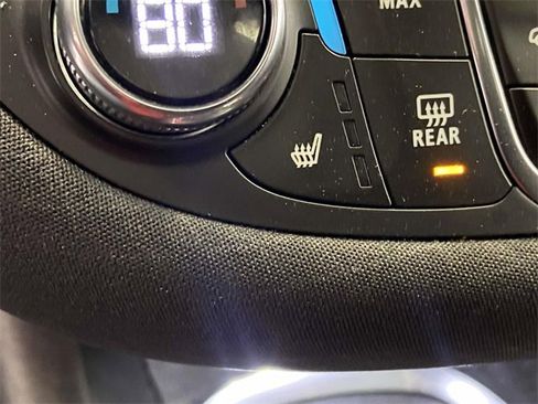 Used 2024 Chevrolet Malibu LT image 24