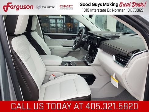 New 2026 GMC Acadia Denali w/ Super Cruise Package AWD/4WD image 43