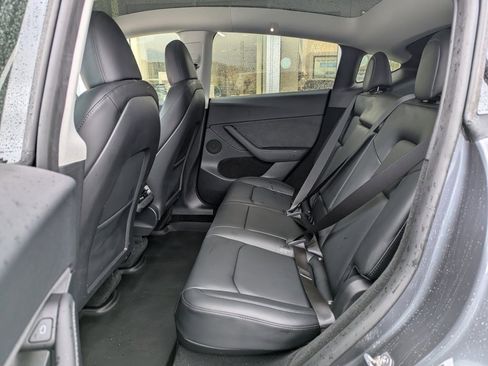 Used 2023 Tesla Model Y Long Range image 25