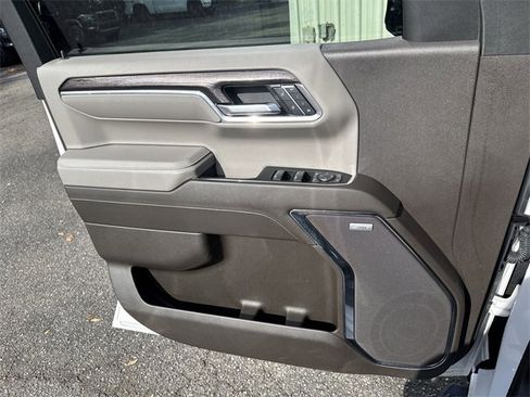 Used 2024 Chevrolet Silverado 1500 LTZ w/ LTZ Premium Package image 26