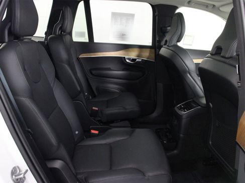 Certified 2024 Volvo XC90 T8 Plus w/ Protection Package Premier image 30