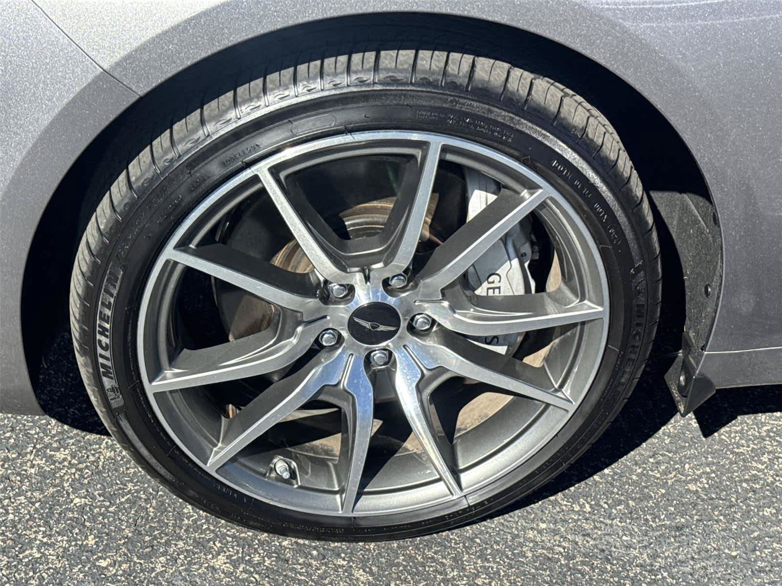 Used 2025 Genesis G70 2.5T AWD/4WD image 11