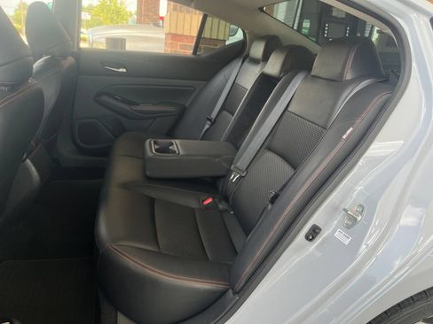 Used 2023 Nissan Altima 2.5 SR FWD image 24