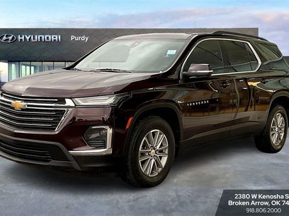 Used 2023 Chevrolet Traverse LT