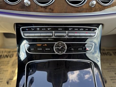 Used 2018 Mercedes-Benz E 400 4MATIC Wagon image 30