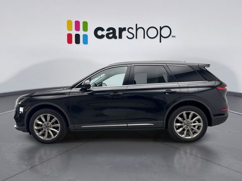 Used 2022 Lincoln Corsair AWD w/ Premium Package image 2