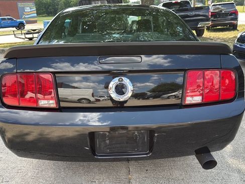 Used 2006 Ford Mustang Coupe RWD image 4