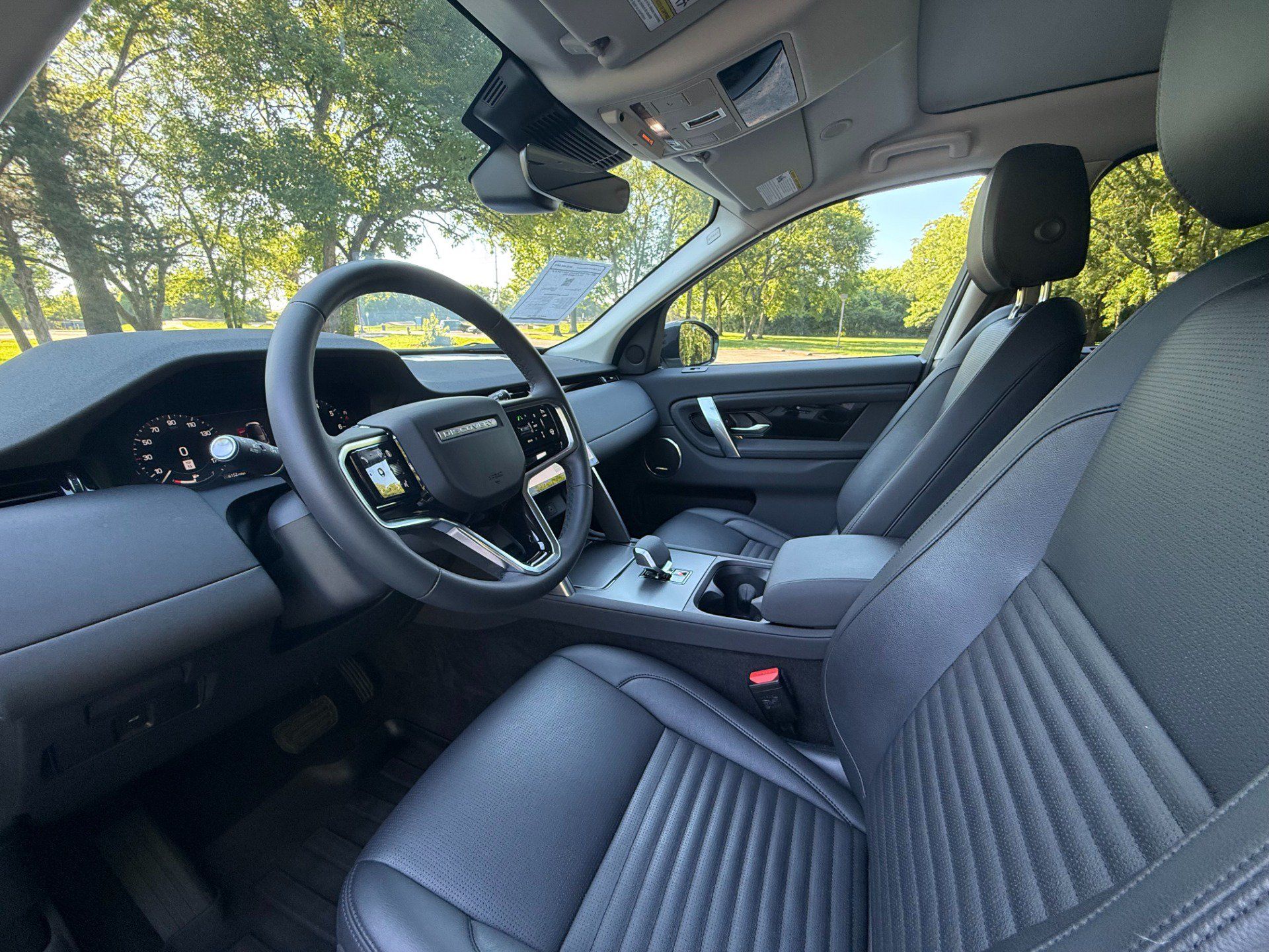 Used 2025 Land Rover Discovery Sport S AWD/4WD image 19