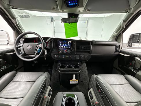 New 2026 GMC Savana 2500 w/ Driver Convenience Package RWD image 26