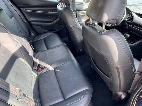 Used 2021 MAZDA MAZDA3 s FWD image 18