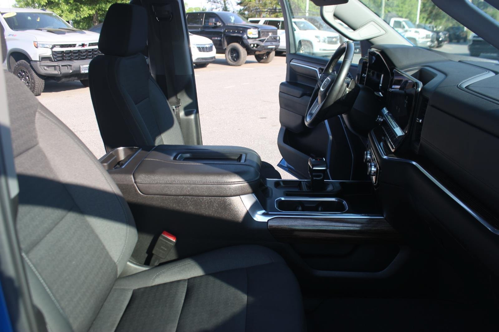 Used 2022 GMC Sierra 1500 Elevation AWD/4WD image 34