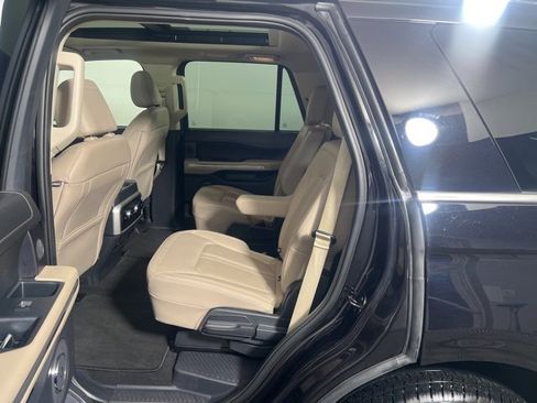 Used 2024 Ford Expedition Limited image 20