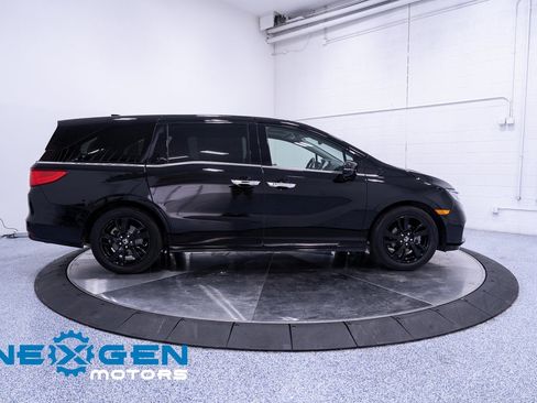Used 2022 Honda Odyssey Elite image 36