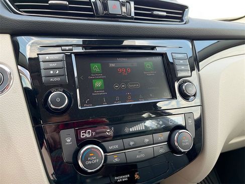 Used 2022 Nissan Rogue Sport SL image 15