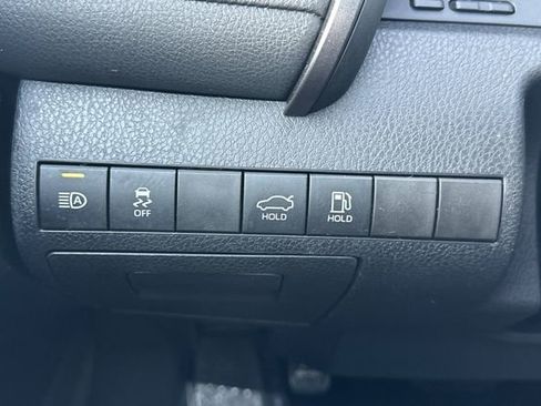 Used 2020 Toyota Camry LE image 30