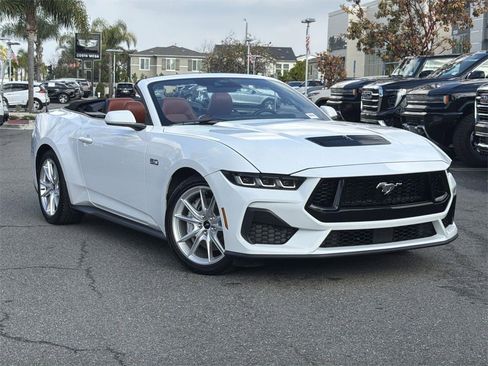 Used 2024 Ford Mustang GT Premium image 6
