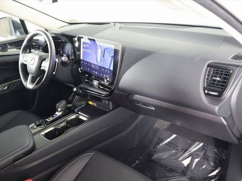 Certified 2026 Lexus NX 350h AWD w/ Accessory Package (2T) image 9