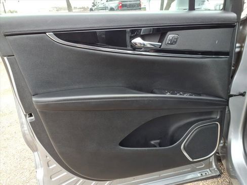 Used 2022 Lincoln Nautilus Reserve image 14