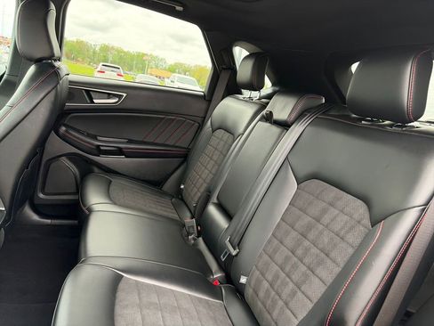 Used 2022 Ford Edge ST-Line AWD/4WD image 30