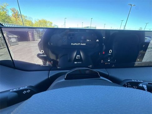 New 2026 Nissan Armada SL w/ Captain's Chari Seat Package image 15