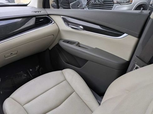 Used 2021 Cadillac XT6 Premium Luxury w/ LPO, Floor Liner Package FWD image 18