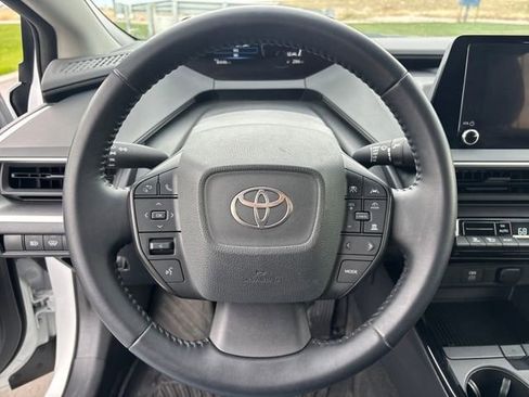 Used 2024 Toyota Prius LE image 14
