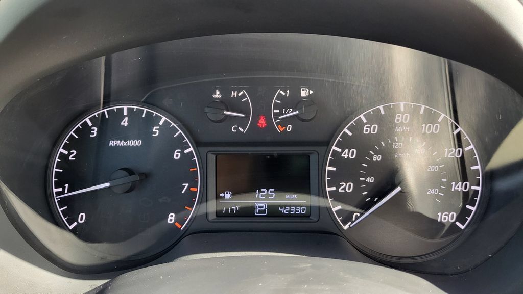 Used 2017 Nissan Sentra S FWD image 30