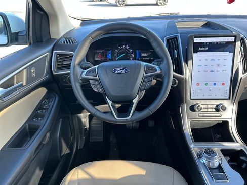 Used 2022 Ford Edge SEL w/ Convenience Package image 15