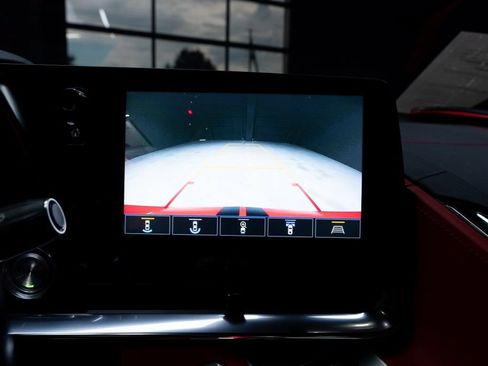Used 2020 Chevrolet Corvette Stingray Preferred Cpe w/ 2LT Preferred Equipment Group RWD image 38