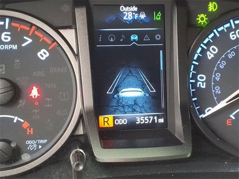 Certified 2023 Toyota Tacoma TRD Off-Road image 25