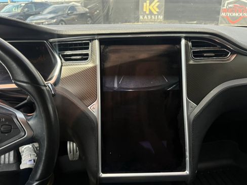 Used 2013 Tesla Model S Performance RWD image 13